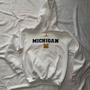 Gildan White Hoodie with Michigan Logo